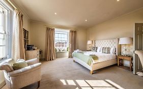 The Black Lion, Long Melford